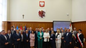 7652b4aa659e6079a448accdb10f8529