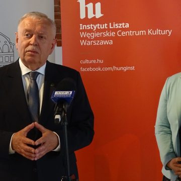 Prezydent Bydgoszczy przyznał medal ambasador Węgier