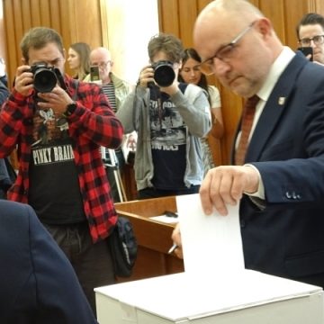 Marszałek chciałby rozmawiać tylko o tym co wygodne, ale to pokazuje kryzys samorządności wojewódzkiej