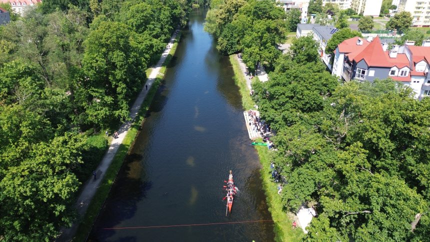 Przeszło 200 lat temu były to torfowiska i łąki.  Ówczesna decyzja sprawiła, że jest to perełka