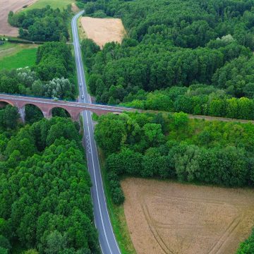 Wiadukt kolejowy w Buszkowie to perełka pruskiej architektury