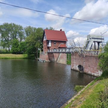 Mała elektrownia wodna w Czersku Polskim przejdzie modernizację i nieznacznie wzmocni moc