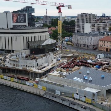 Powstawanie czwartego kręgu Opery Nova coraz bardziej wyraziste