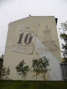 Mural przypomni przechodniom tragiczne wydarzenia z 10 września 1939 roku mural11