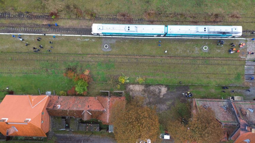 DCIM100MEDIADJI_0314.JPG Czy jest w ogóle plan powrotu pociągów pasażerskich z Bydgoszczy do Gdyni przez Kościerzynę?