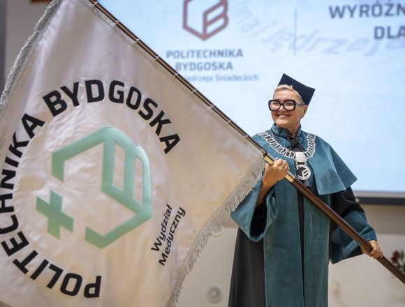 Marszałek chciał się dogadać z uczelniami w kuluarach. Politechnika Bydgoska  informuje o fiasku rozmów