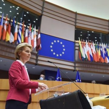 Ursula von den Leyen może odebrać Toruniowi jego największy polityczny atut