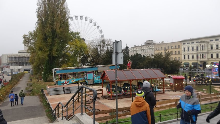 Jarmark wystartuje za nieco ponad tydzień. Już dzisiaj widać, że trwają do niego przygotowania