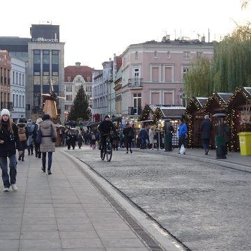 Za dnia bydgoski Jarmark Bożonarodzeniowy też ma swój urok