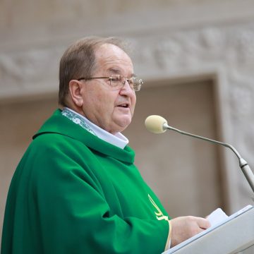 Przekazanie_relikwii_Bł._Salomei_do_Sanktuarium_MB_Gwiazdy_Nowej_Ewangelizacji_i_JPII_w_Toruniu_przez_Siostry_Klaryski_z_Krakowa_-_29.07.2018 Ojciec Rydzyk w bydgoskiej Katedrze ubolewał nad tym na kogo chcą głosować księża