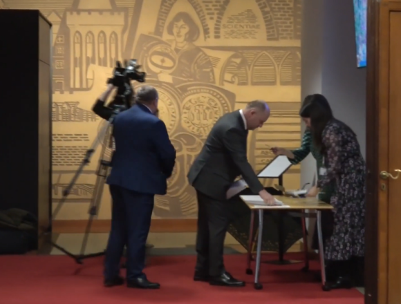 Screenshot 2024-12-16 at 20-10-41 Marszałek województwa głosił teorie spiskowe o przeciwnikach jachtu. Sejmik od kuchni - YouTube Nowy etap wojny marszałka przeciwko Bydgoszczy (felieton)