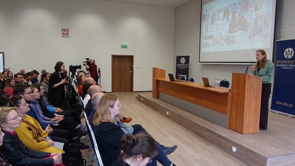 Minister Pełczyńska-Nałęcz: Odejście od węgla w Polsce jest opłacalne z powodów ekonomicznych DSC07986