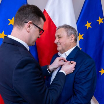 Stworzyli w Bydgoszczy potęgę przetwórstwa rybnego. Wyróżniono ich Złotym i Srebrnym Krzyżem Zasługi.