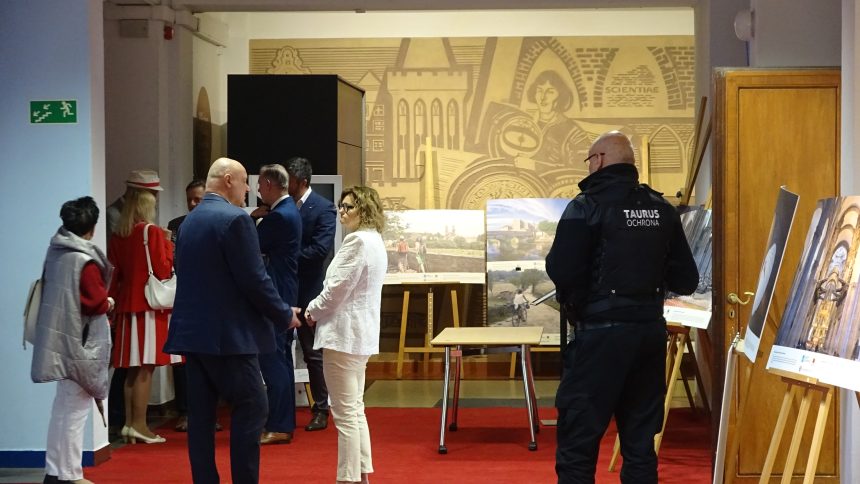 Przewodnicząca sejmiku najpierw stworzyła ,,straż marszałkowska, a potem bez słowa z niej się wycofała