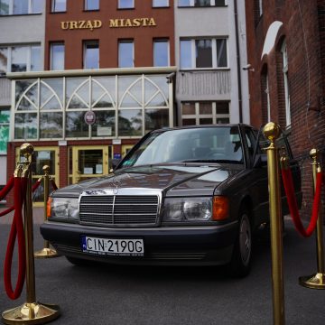Ignaś potrzebuje jeszcze prawie 3,5 mln zł.  Inowrocławianka przekazała Mercedesa