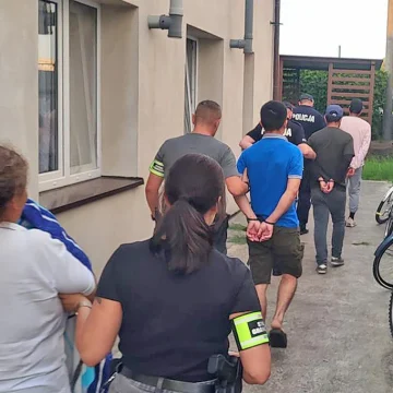 W kujawsko-pomorskim zatrzymano nielegalnych migrantów z Ameryki Południowej. Pokazuje to jak działa system