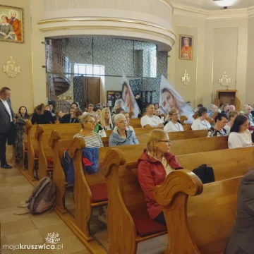 Pielgrzymi z Kujaw wyruszyli na szlak. Prymas Polski zachęca ich do cierpliwej nadziei