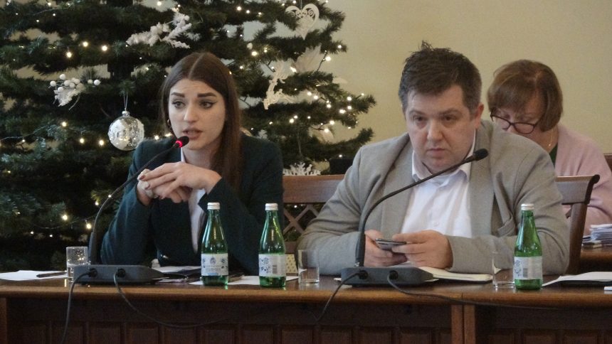 PiS uważa, że radny Kaźmierczak powinien stracić mandat. Decyzję mieli by podjąć radni