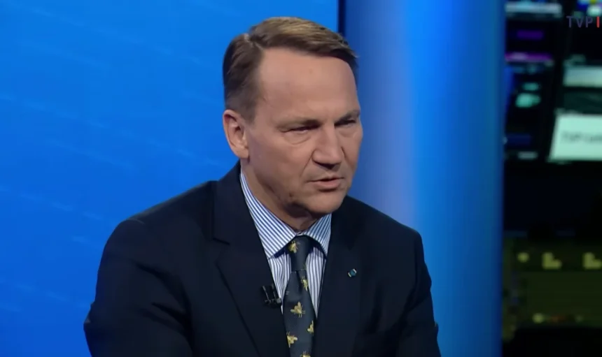 Co NATO zyskuje dzięki JATEC?  Minister Sikorski mówi o kluczowych zdolnościach