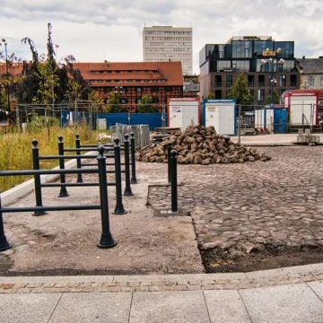 Po Rybim Rynku ruszył remont Placu Solnego. Będzie przywrócony historyczny bruk