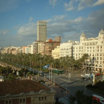 Czy Alicante to opłacalna alternatywa dla biur podróży?