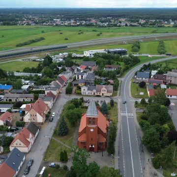 DJI_0255 Rynarzewo dzisiaj w cieniu Szubina, a przez setki lat miasto