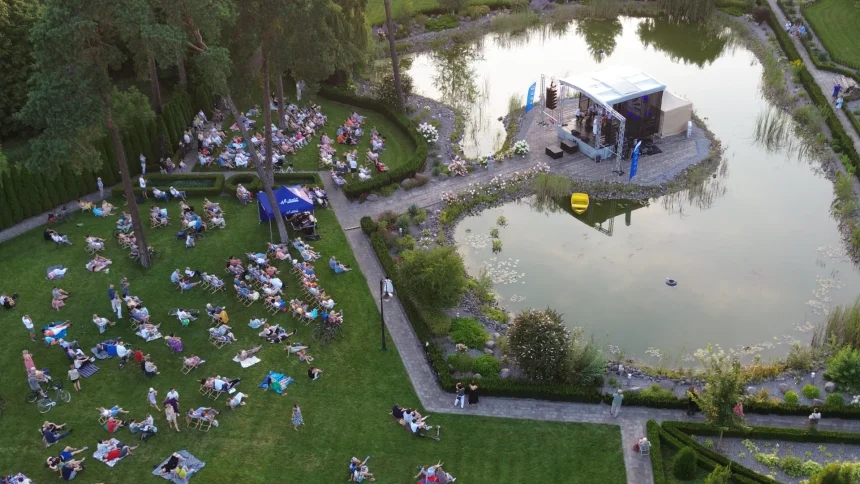 Ogrody francuskie zdominowała włoska muzyka