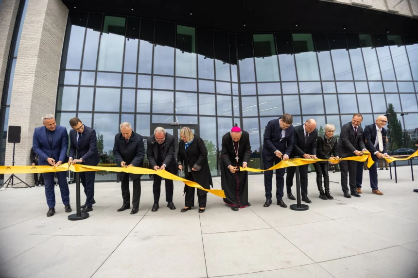 Ponad dekada starań i dzisiaj przyszło przecięcie pierwszej wstęgi
