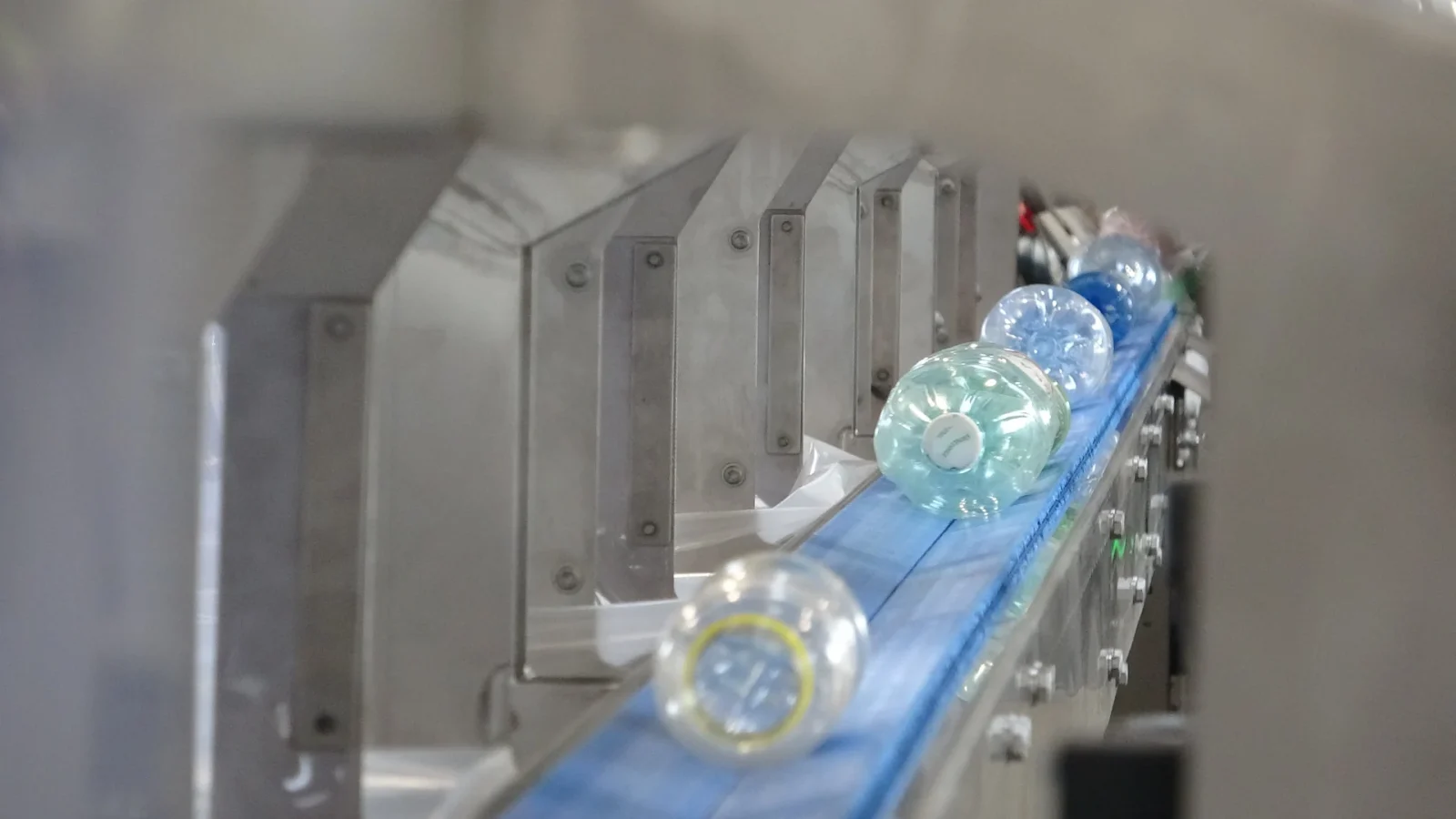 System kaucyjny w Bydgoszczy. Żeby odzyskać pieniądze za butelki trzeba się nachodzić