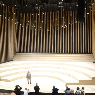 Akademia Muzyczna zachwyca wyglądem z zewnątrz. Na razie nagrodzono to co jest w środku