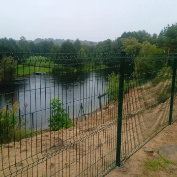 Nad Brdą spożywano regularnie alkohol. Wodociągi ogrodziły teren
