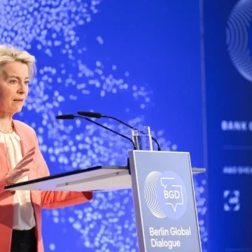 In the Union, there is a major struggle over the new budget and over the positions of regional marshals.