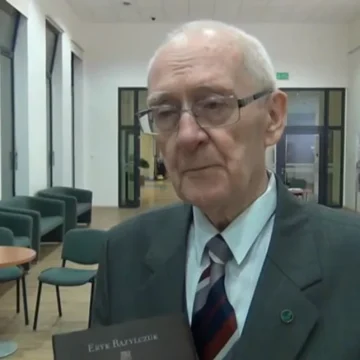 Bydgoszczanin z karabinem bronił budynków w Budapeszcie. 69. rocznica rewolucji na Węgrzech