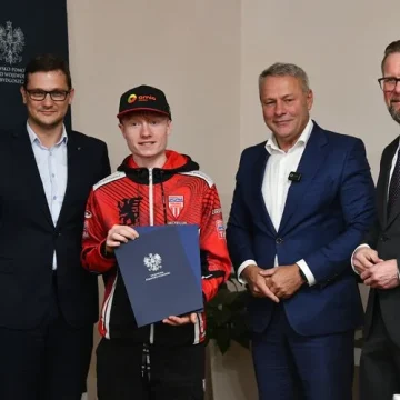 Szybka decyzja i będzie dalsza rozbudowa stadionu Polonii