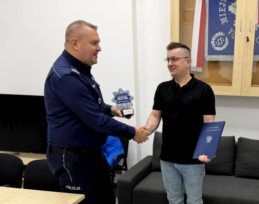 137-422148 Kierowca MZK zachował zimną krew w trudnej sytuacji. Komendant mu podziękował