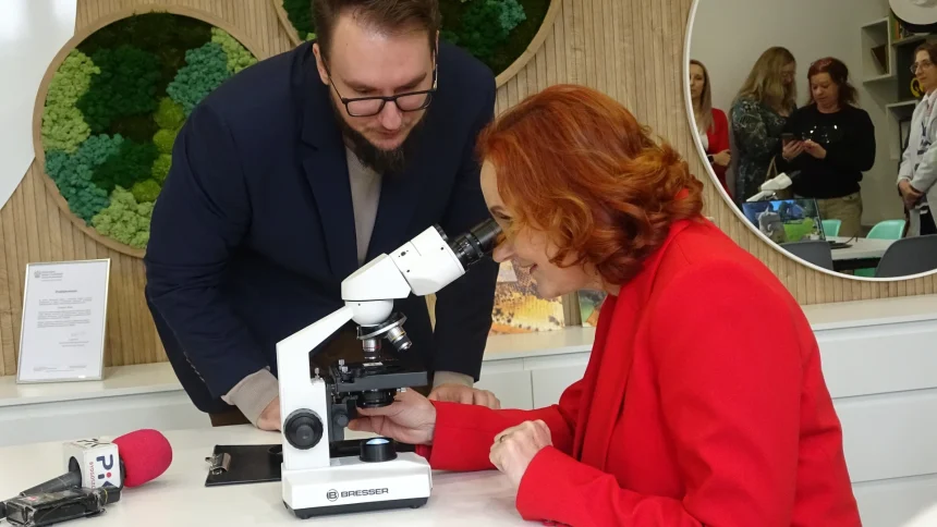 Tworząc laboratorium dla młodych odkrywców Eneris uczciło ponad trzy dekady w Bydgoszczy