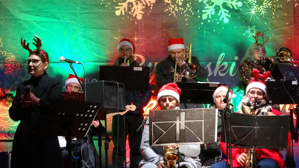 Bydgoski jarmark to święto dla lokalnych muzyków. Zespół z Dobrcza przygotowywał się do niego kilka miesięcy DSC03252