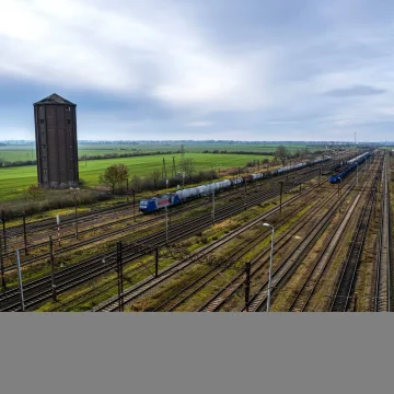 csm_Tory_czesci_towarowej_stacji_Inowroclaw._fot._Szymon_Danielek_PLK_25efa36bd6 PKP wymieniło tory wokół stacji Inowrocław. Stacja zyska nowe prędkości