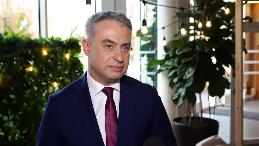 Polska na pierwszym froncie cyfrowej wojny. Na obronę wydajemy coraz więcej