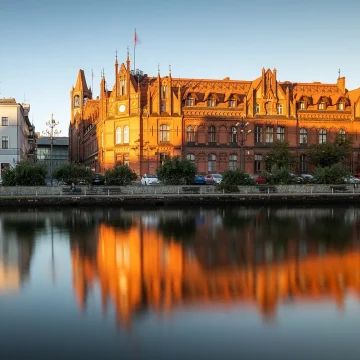 Poczta Główna dzisiaj przypomina przepych. Ma stać się pasażem handlowym