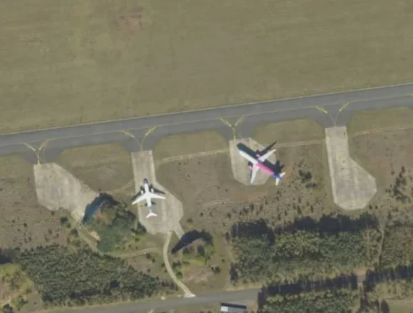 Airbusy WizzAir-a nadal zaparkowane w Bydgoszczy.  Jeszcze w lipcu było ich około 30