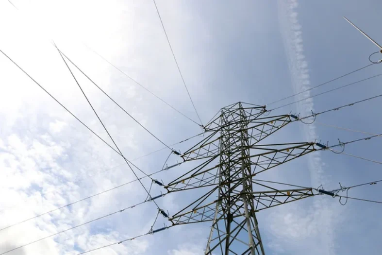 Screenshot 2025-12-13 at 12-28-18 Enea Operator inwestuje ponad 120 mln zł w modernizację i rozwój sieci wysokiego napięcia - infoWire.pl Enea modernizuje sieć w Bydgoszczy. Nowe linie będą dostosowane do większych obciążeń