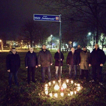 fbe09598-9fe0-4dbe-83b9-9f783b956ba9 Nocne uroczystości w 44. rocznicę wprowadzenia stanu wojennego