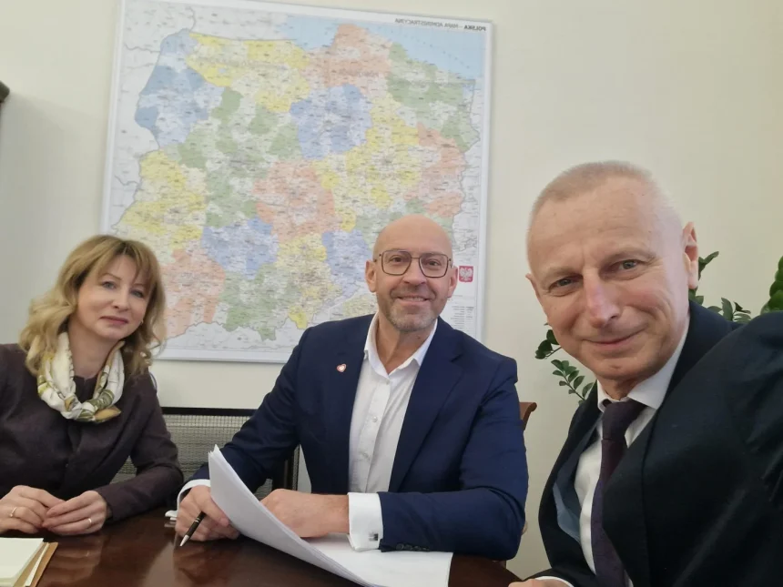 622764358_122234430614046974_4993159758603242506_n Planowana wizyta ministra sportu może oznaczać, że Inowrocław i Kruszwica otrzymają środki rządowe na lodowisko