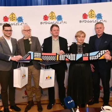 csm_kanal11_c81774e45a Bohaterowie znad Kanału Bydgoskiego przywitani w ratuszu z honorami