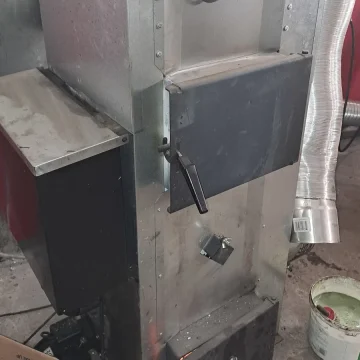 img_00107744_01_001d Spalają zużyty olej silnikowy. To odpad szczególnie niebezpieczny