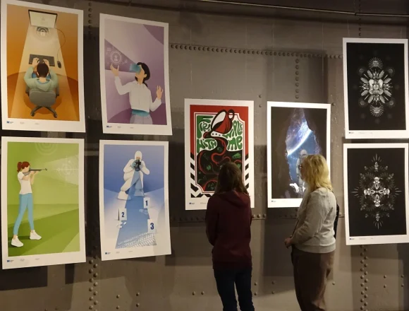 Design w biznesie okiem młodego pokolenia. W Wieży Ciśnień otwarto szczególną wystawę