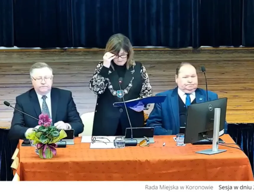 Screenshot 2026-02-19 at 13-41-23 XXVI sesja Rady Miejskiej w Koronowie w dniu wtorek 27 stycznia 2026 - transmisja z obrad Rady Rada Miejska w Koronowie na platformie eSesja.pl Czy radni w kilku samorządach będą musieli zwrócić część diet? NSA zabrał głos