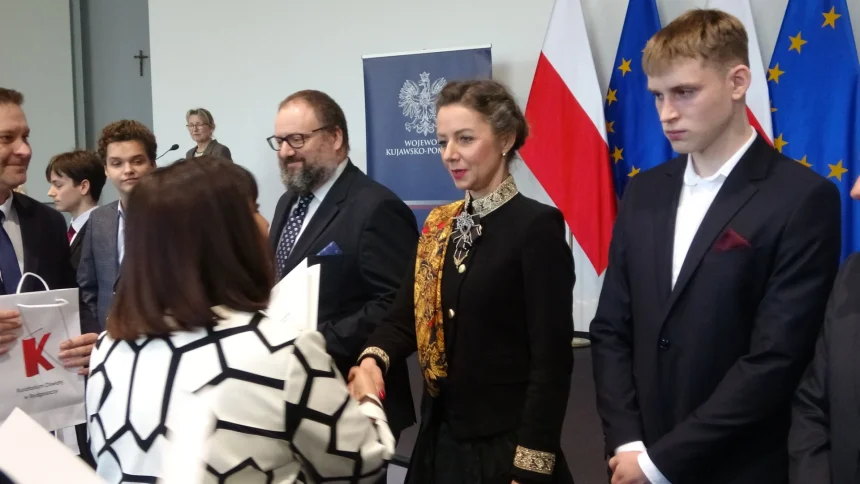 DSC04028 Kuratorium nagrodziło najlepsze szkoły. ,,Dobry wynik maturalny nie zaczyna się w maju”