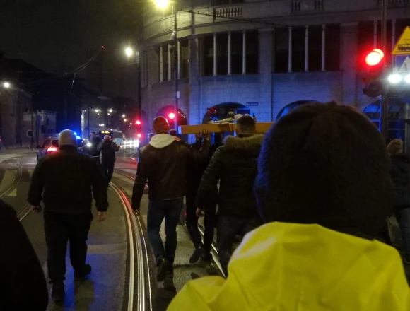 DSC04202 Ksiądz Blachnicki towarzyszył drodze krzyżowej ulicami Bydgoszczy